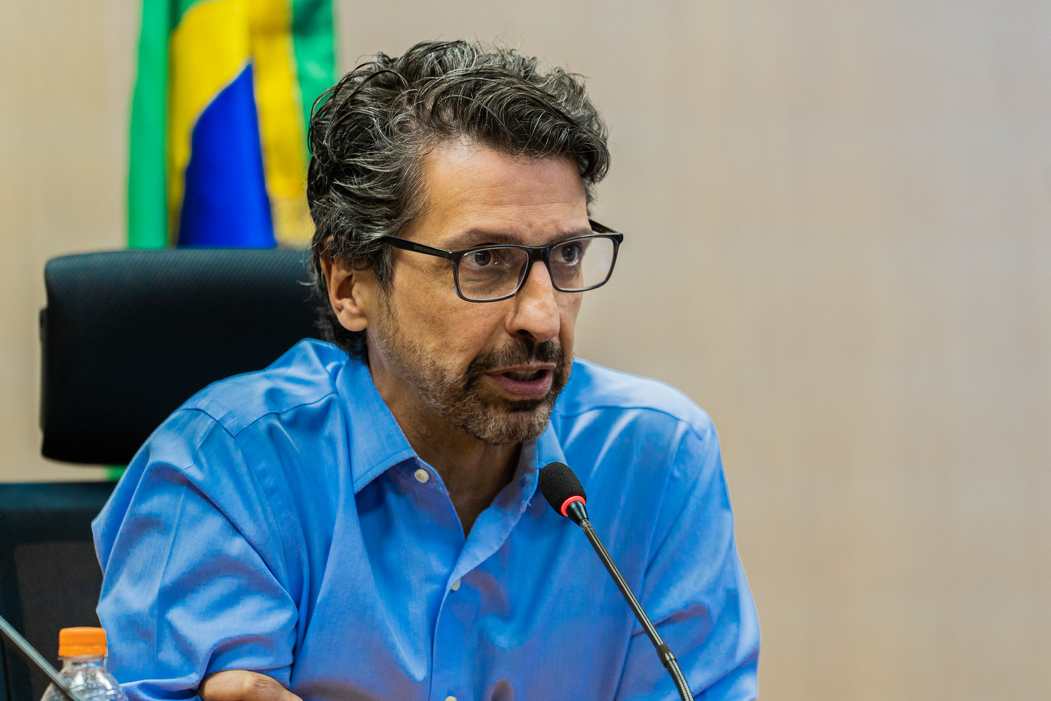 Sem alarde, ministro Joaquim Leite reproduz política de Ricardo Salles